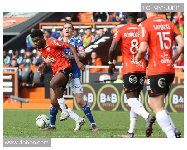 12月15日00时15分法甲焦点战斯特拉斯堡主场迎战洛里昂争夺三分